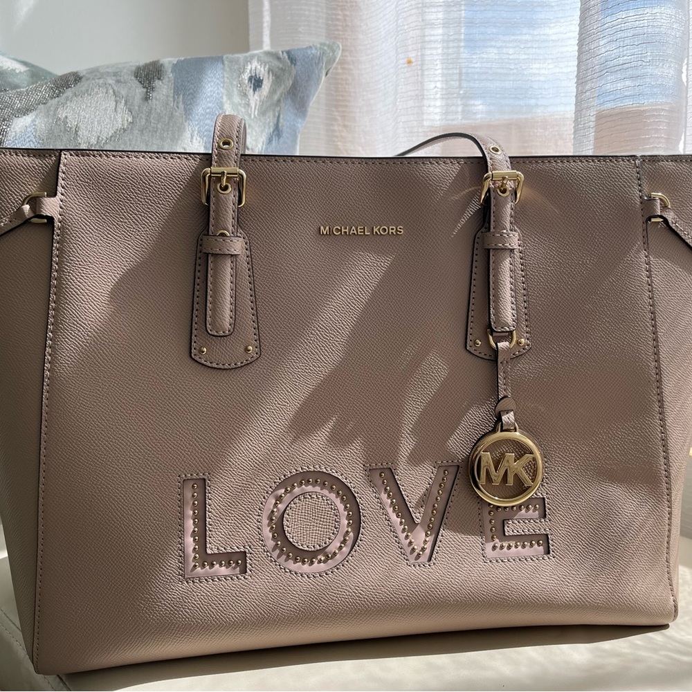 Michael Kors Love Tote Bag - nude color